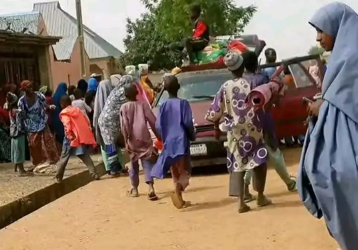 Mass exodus as bandits overrun Zamfara community Mass exodus as bandits overrun Zamfara community