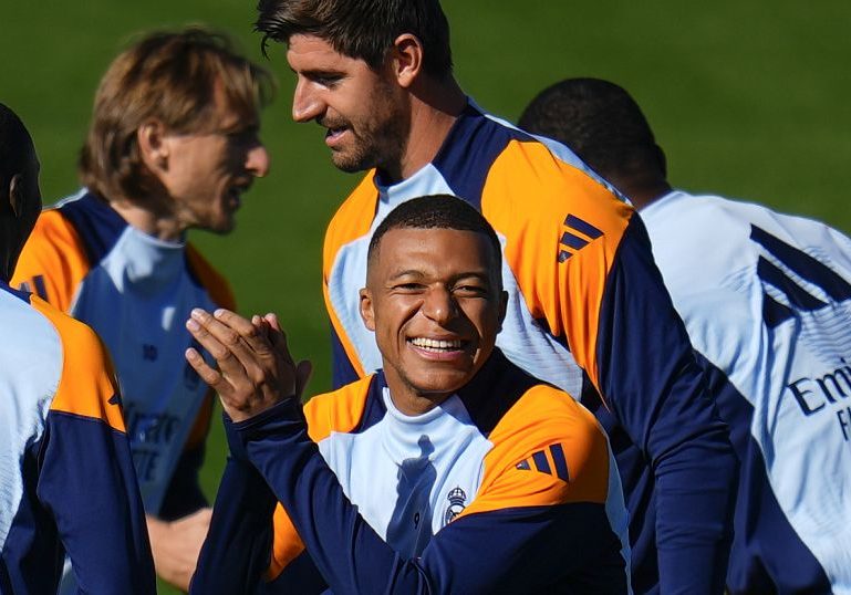 Mbappé Unfazed by Rape Allegation, Says Coach Mbappé Unfazed by Rape Allegation, Says Coach