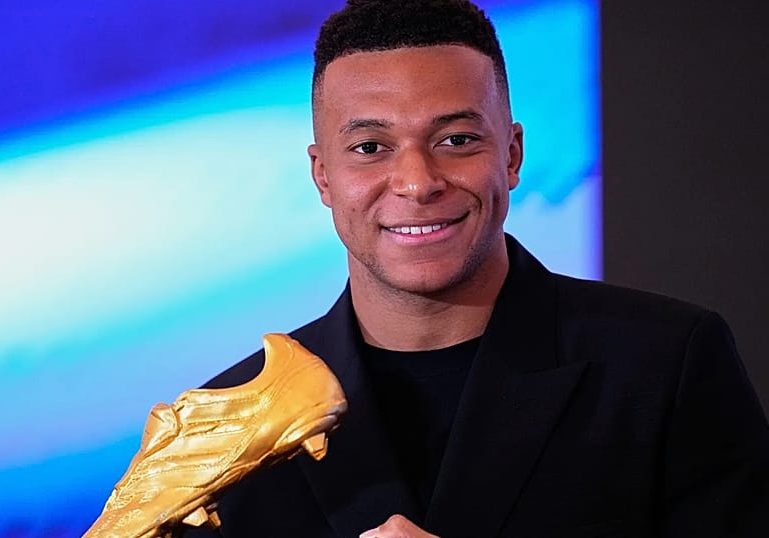 Mbappe sues PSG over 55m euros unpaid salaries dispute Mbadde, PSG to start court battle over pay dispute