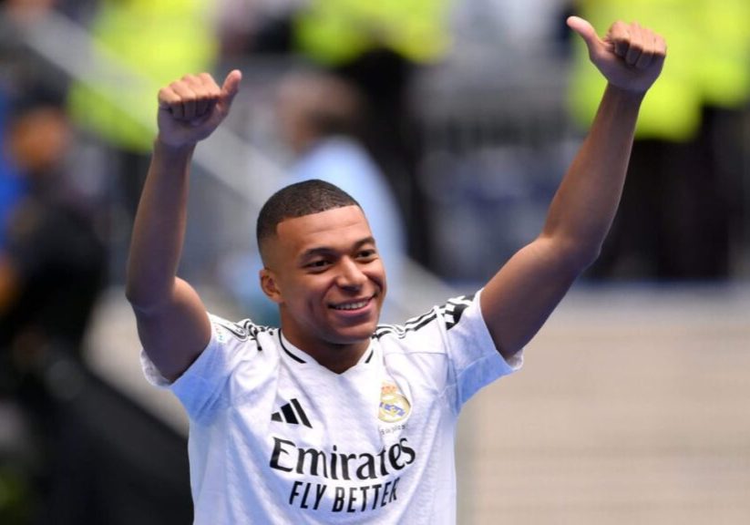 Mbappe surpasses Messi, Ronaldo, Neymar's records Mbappe surpasses Messi, Ronaldo, Neymar's records