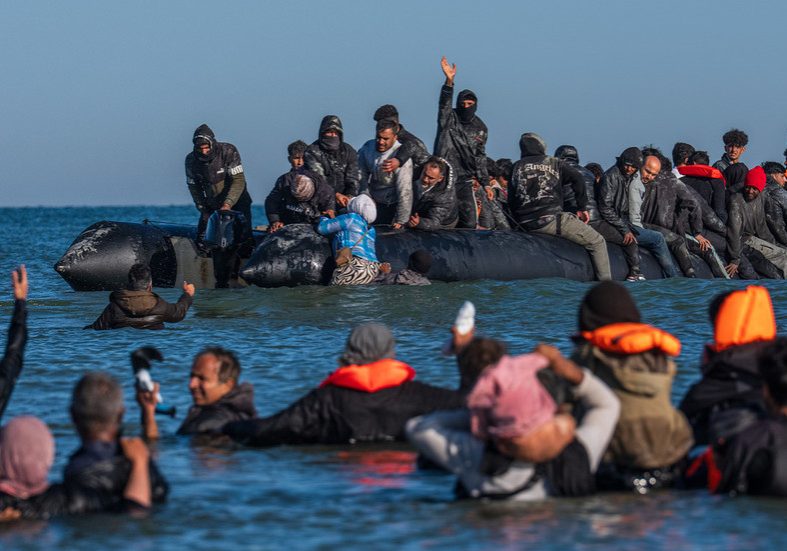 Migrant crisis costs UK taxpayers nearly £6 million daily UK to move illegals into military barracks after fury over migrant hotels — RT World News