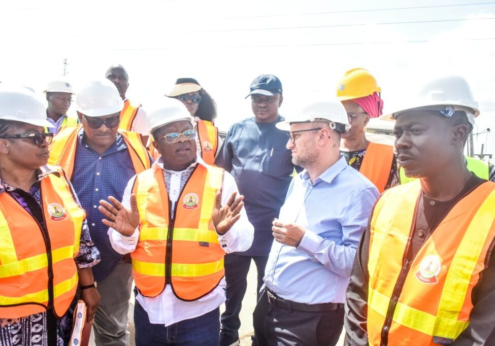 Umahi sanctions ministry officials, sets February deadline — Daily Nigerian