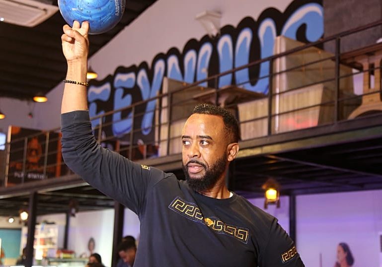 Mogadishu bowling alley represents cautious return to everyday life