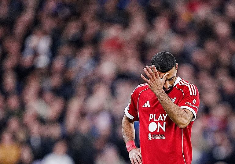 Mohamed Salah Form Not Concerning Coach Amid Goal Drought Liverpool coach says he's not worried about Mo Salah's form