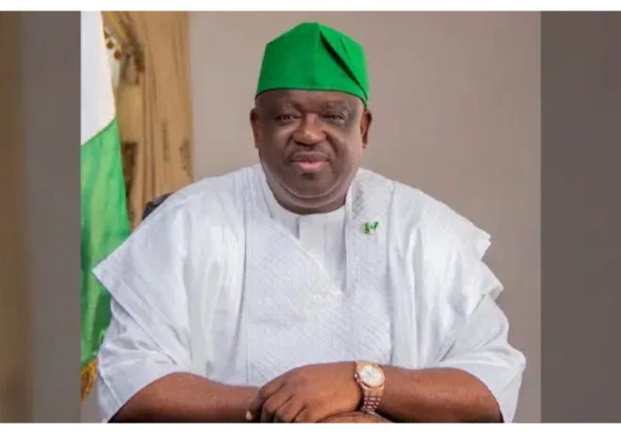 APC welcomes Plateau Gov, Muftwang into party