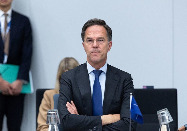 NATO chief likened to ‘McDonald’s employee of the month’ — RT World News