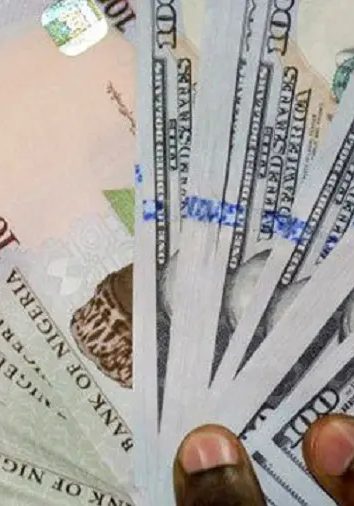 Naira continues depreciation against dollar, records highest decline weekly