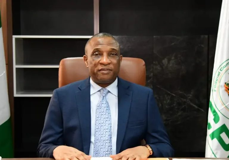 Nigerian Govt issues regulations for digital money lenders, defaulters to get N100m fine