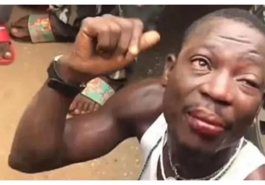 Angry mob assaults DJ Chicken after his car hits two motorcycles [VIDEO]