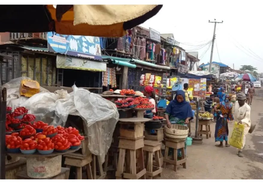 Nigeria's Inflation Drops for Fourth Time, Yet Food Prices and Nigerians, business owners in squeeze amid fourth inflation decline