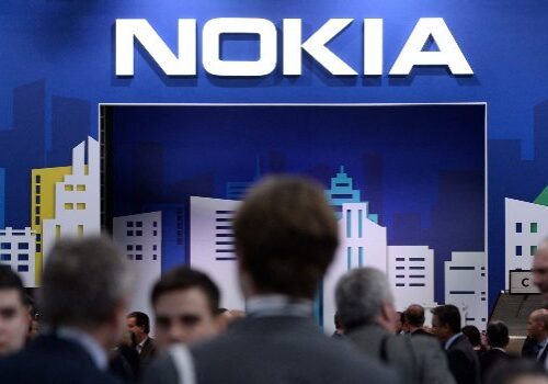 Nokia reports 32% rise in net profit despite sales drop. Nokia reports 32% rise in net profit despite sales drop.