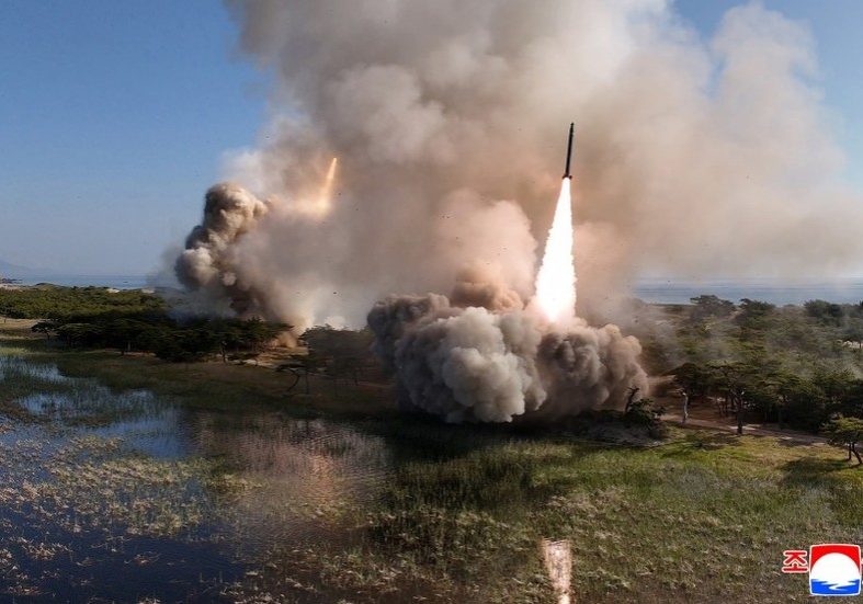 North Korea fires ballistic missiles ahead of Trump visit North Korea launches ballistic missiles – Seoul — RT World News