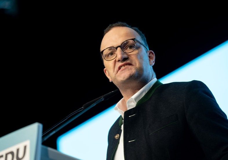 German MP calls for access to UK and French nukes — RT World News