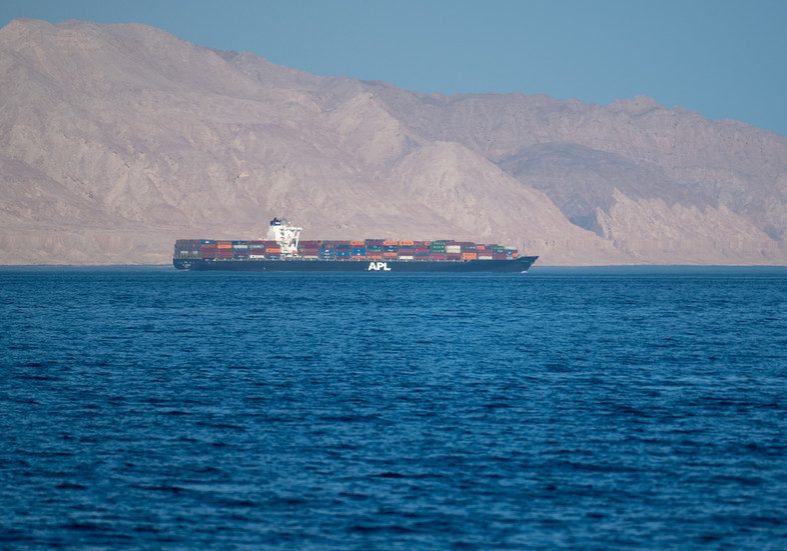 Iraq warns of $300 per barrel oil — RT World News