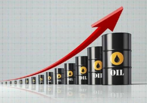 Oil Rises After US-EU Tariff Deal 