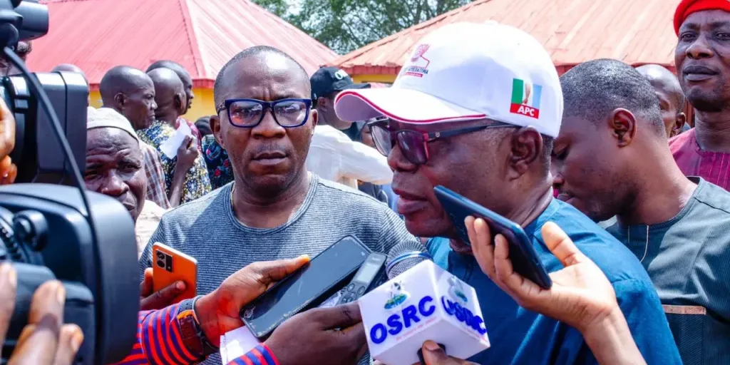 Ondo Deputy Governor Olayide Adelami Applauds APC Members in Owo Ondo Deputy Governor Olayide Adelami Applauds APC Members in Owo
