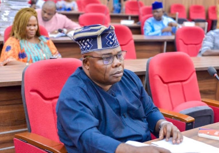 Ondo Speaker Oladiji Faces Impeachment Amid Budget Dispute Ondo Speaker blames impeachment plot on lawmakers’ grievance with Governor Aiyedatiwa