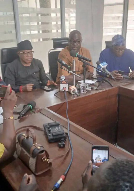 Osun: APC challenges Adeleke to disclose true financial situation