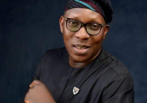 Another Osun Senator, Olubiyi Fadeyi, dumps PDP — Daily Nigerian