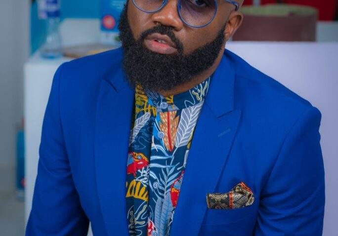 Other comedians are on tour Noble Igwe blasts Seyi Other comedians are on tour Noble Igwe blasts Seyi