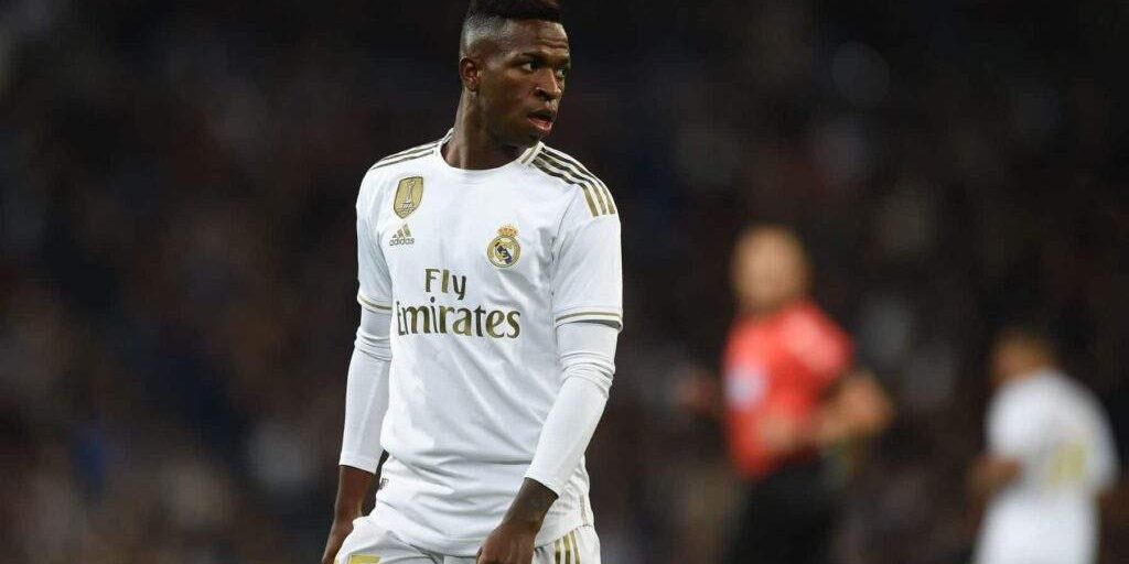 PIF Offers Vinicius Jr €1bn Five Year Deal to Ditch Real PIF Offers Vinicius Jr €1bn Five Year Deal to Ditch Real
