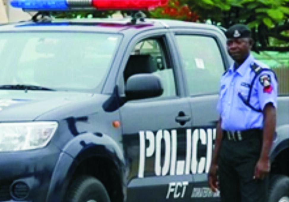 POLICE 1 POLICE 1