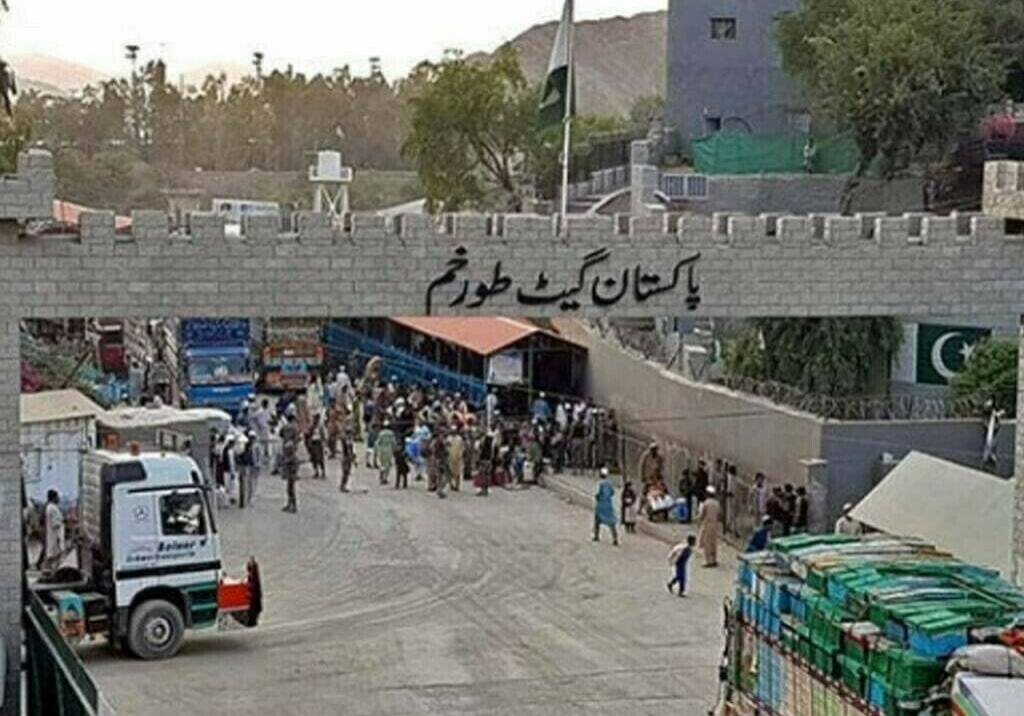 Pakistani, Afghan security forces clash at border Pakistani, Afghan security forces clash at border