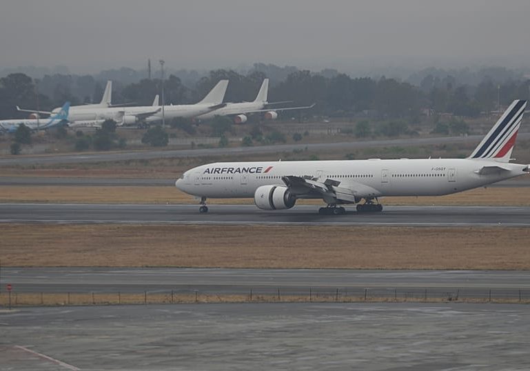 South African authorities under fire after 150 Palestinians stranded on plane for hours