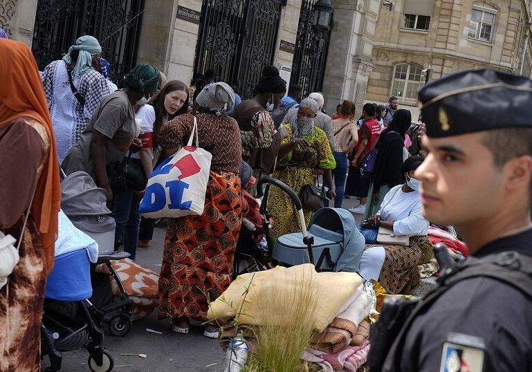 Parisian Authorities Clear Streets of Migrants Ahead of 2024 Olympics Parisian Authorities Clear Streets of Migrants Ahead of 2024 Olympics