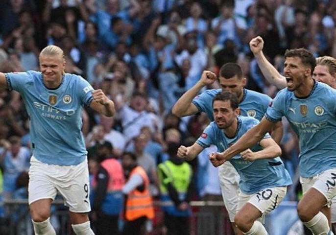 Pep Guardiola praises Savinho's debut, lauds winger's versatility and confidence. Pep Guardiola praises Savinho's debut, lauds winger's versatility and confidence.