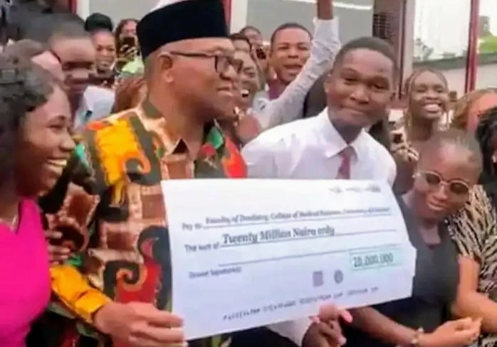 Peter Obi donates N20m to UniCal dentistry department — Daily Nigerian