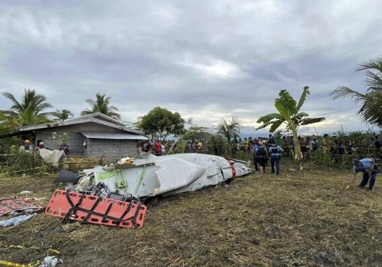 Plane crash kills US service member, three contractors in Philippines Plane crash kills US service member, three contractors in Philippines