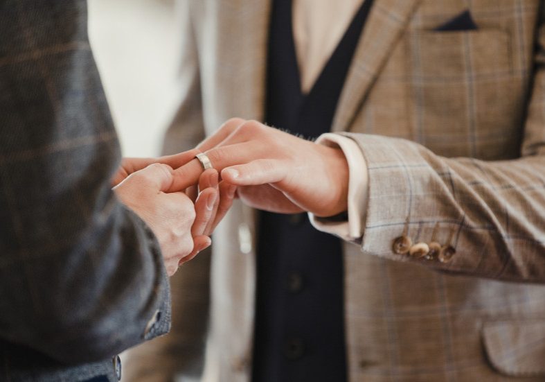 Top Polish court orders recognition of EU same-sex marriage documents — RT World News