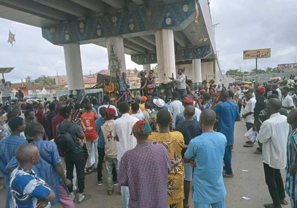 Port Harcourt Protests Continue Peacefully Despite Business Reopenings Port Harcourt Protests Continue Peacefully Despite Business Reopenings