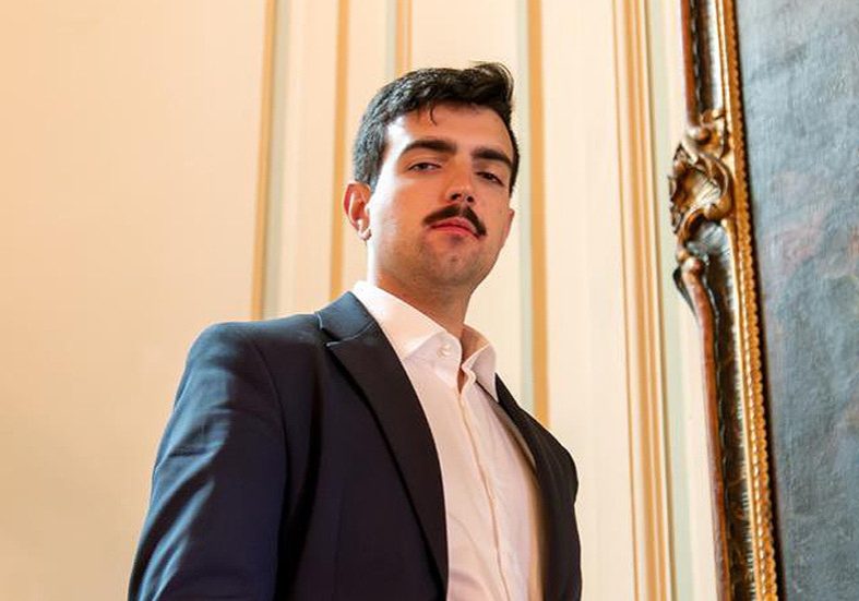 Portuguese Bank Closes Account of Right Wing Activist Without Explanation Nationalist EU political activist claims bank account shut — RT World News