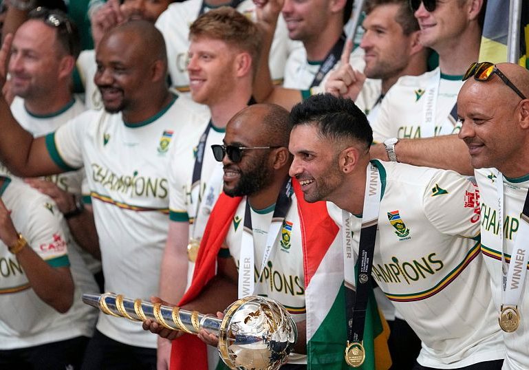 Proteas Return Home to Hero's Welcome After Historic World Test Hero's welcome for South African men's cricket team