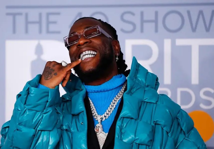 Reactions as Burna Boy calls Davido joke Reactions as Burna Boy calls Davido joke