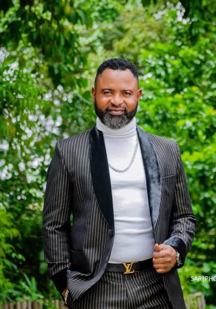 Reactions trail video of actor, Akin Olaiya’s new wife’s facial expression [VIDEO]