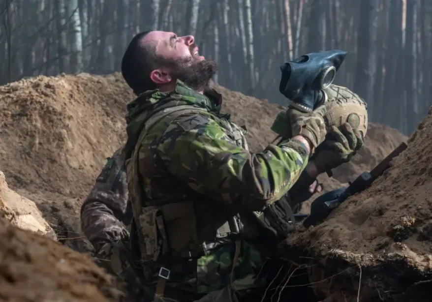 Russia Accused of Illegal Chemical Gas Attacks on Ukrainian Soldiers