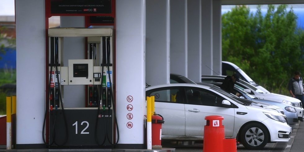 Russia Bans Gasoline Exports Through Aug to Stabilize Domestic Market Russia bans all gasoline exports — RT Business News