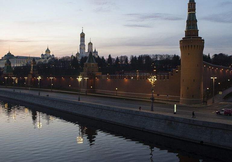 Russia Expels 6 British Diplomats Accused of Spying Russia Expels 6 British Diplomats Accused of Spying