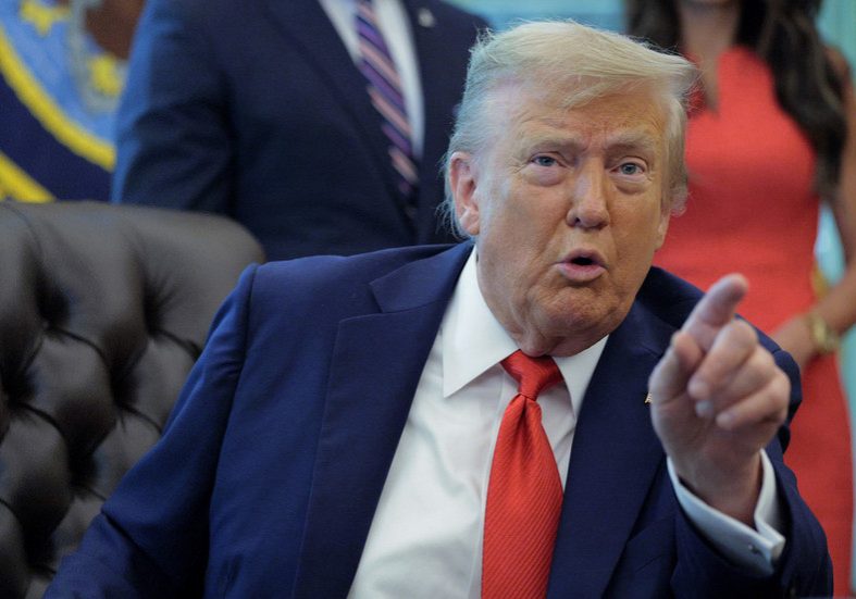 Trump threatens sanctions and tariffs on Ukraine — RT World News