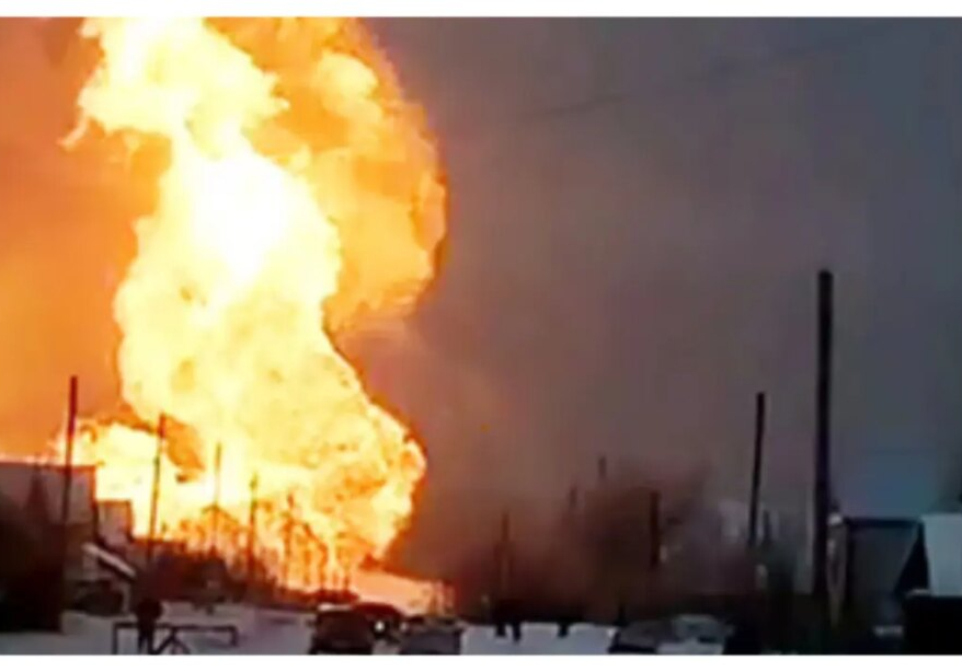 Russia puts out fire at southern oil pipeline Russia puts out fire at southern oil pipeline