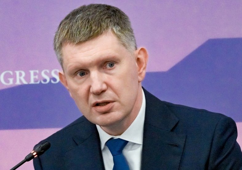 Russia revises growth forecast downward amid slowing economy Russian economy cooling ‘faster than expected’ – ministry — RT Business News