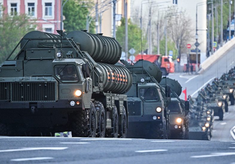 S400 defense system proves effective against Ukrainian air raids Why everyone wants Russian S-400 air-defense systems — RT World News