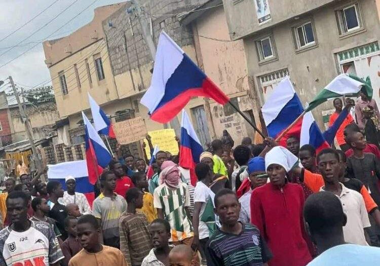 SSS confirms arrest of tailors sewing Russian flags for #Endbadgovernance SSS confirms arrest of tailors sewing Russian flags for #Endbadgovernance
