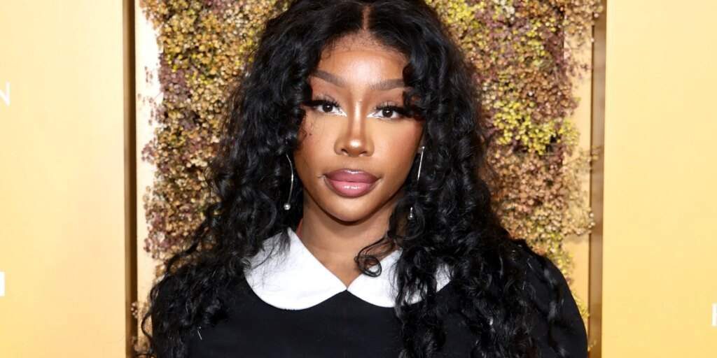 SZA Announces Indefinite Break from Live Performances SZA Announces Indefinite Break from Live Performances