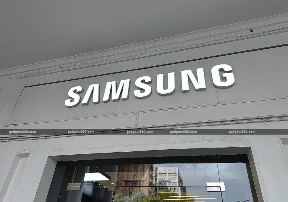 Samsung Patents Sensor Shift OIS Tech for Sharper Images Samsung Patents Sensor Shift OIS Tech for Sharper Images