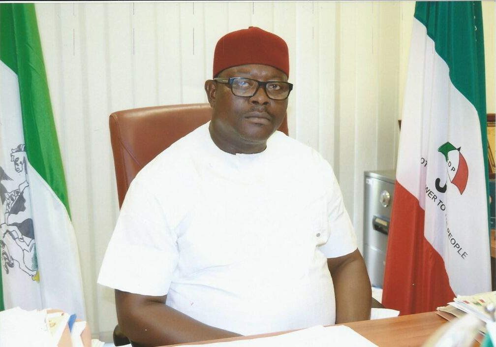 Senator Obinna Ogba Defects to APC with 5000 Loyalists in