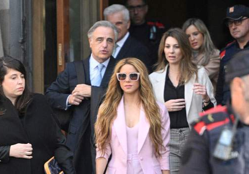 Shakira Blasts Spain's Tax Office in Scathing Letter Shakira Blasts Spain's Tax Office in Scathing Letter
